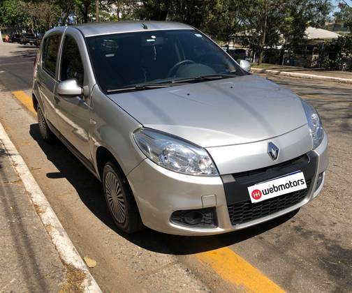 RENAULT SANDERO 1.6 EXPRESSION 8V FLEX 4P MANUAL RENAULT SANDERO 1.6 EXPRESSION 8V FLEX 4P MANUAL